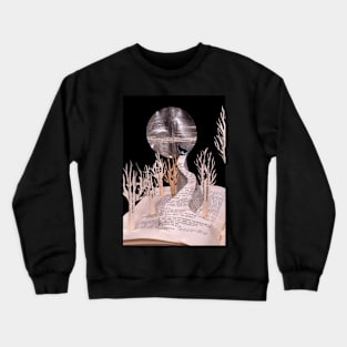 Wolf Howling at the Moon book art Crewneck Sweatshirt